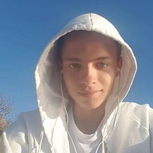 Meet your Posher, Kenneth